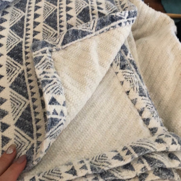 Blanket - Picture 2 of 2